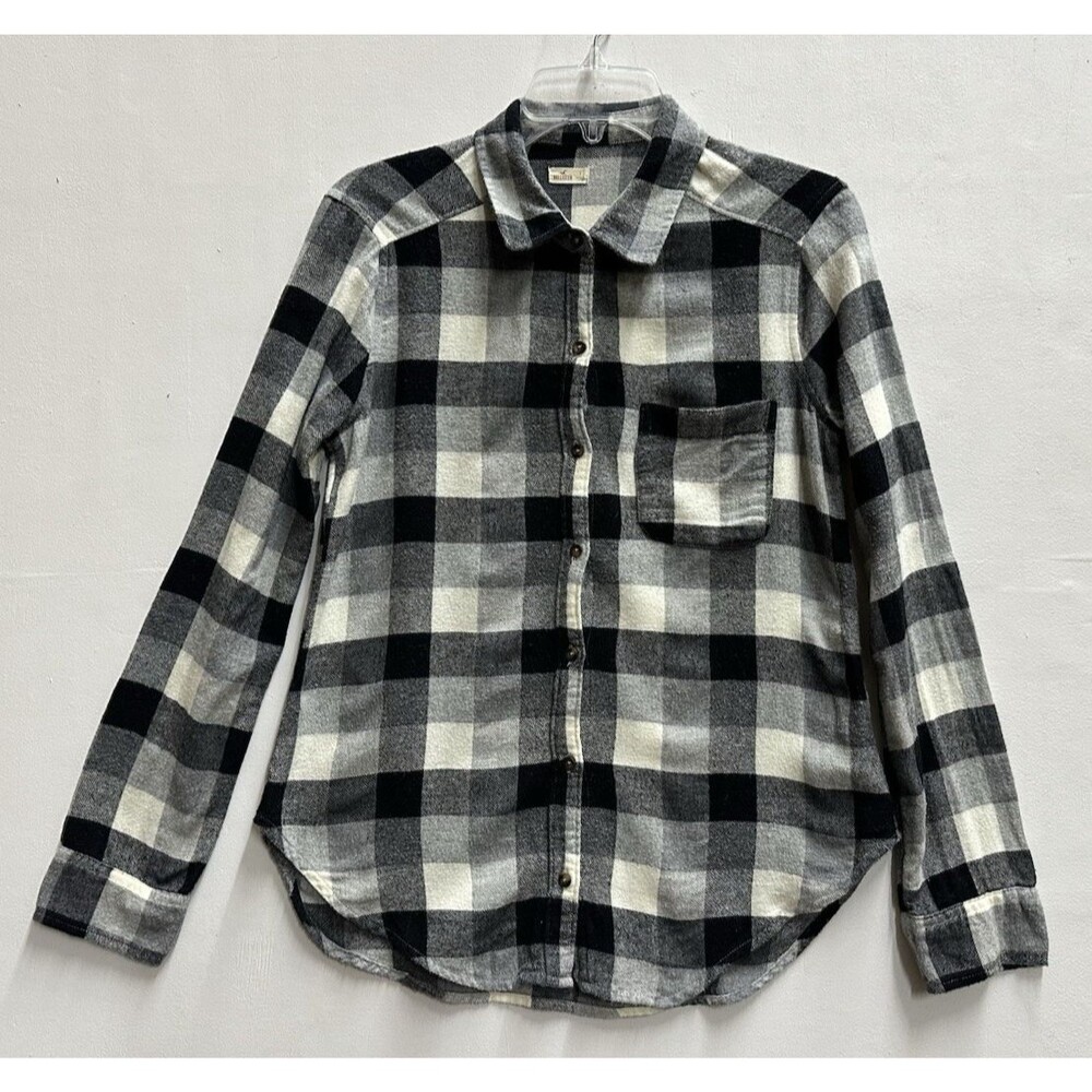 Hollister women size S button up long sleeve shirt flannel black white plaid